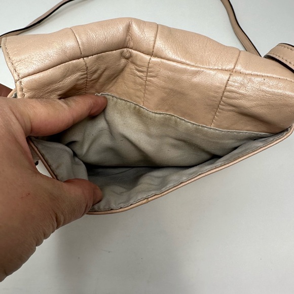 Coach Soho Shell Pearlescent Leather Flap Small Crossbody Purse Bag - Picture 11 of 15